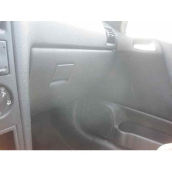 opel astra g berlina del año 2000