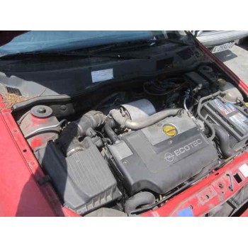 opel astra g berlina del año 2000