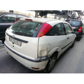 ford focus berlina (cak) del año 2001