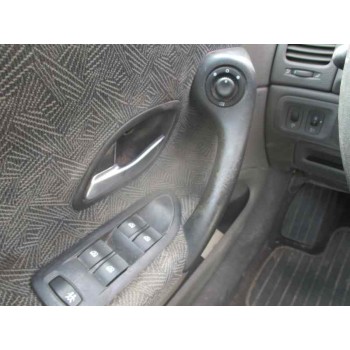 renault laguna ii (bg0) del año 2001