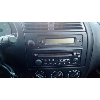 citroën xsara berlina del año 2000