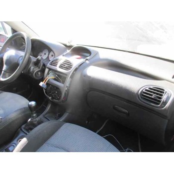 peugeot 206 berlina del año 2003