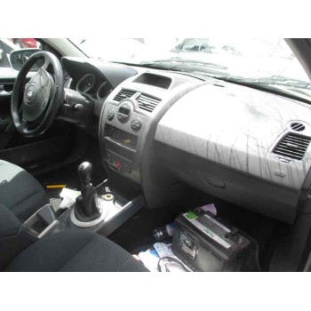 renault megane ii berlina 3p del año 2004