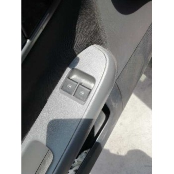 seat ibiza (6l1) del año 2008