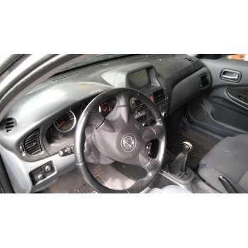 nissan almera (n16/e) del año 2004