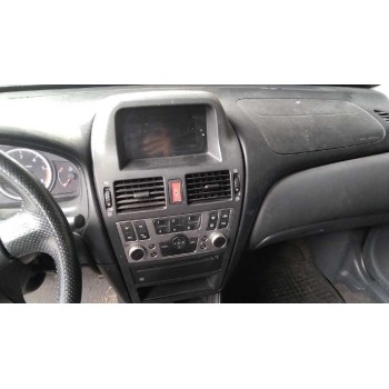 nissan almera (n16/e) del año 2004