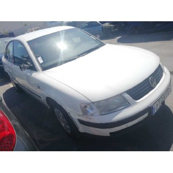 volkswagen passat berlina (3b2) del año 1999