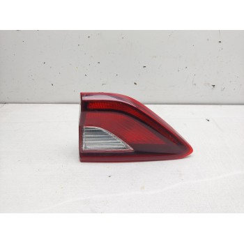 Recambio de piloto trasero derecho interior para kia stonic (yb) 1.2 cvvt referencia OEM IAM 92404H8400 2 