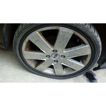 ford focus berlina (cak) del año 2004