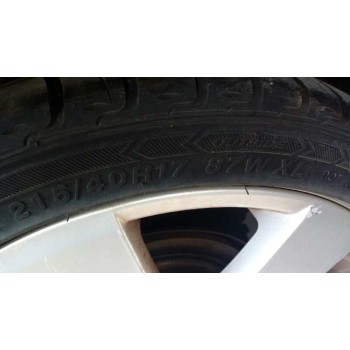 ford focus berlina (cak) del año 2004