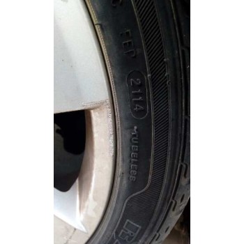 ford focus berlina (cak) del año 2004