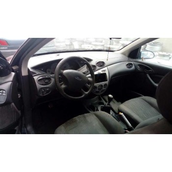ford focus berlina (cak) del año 2004