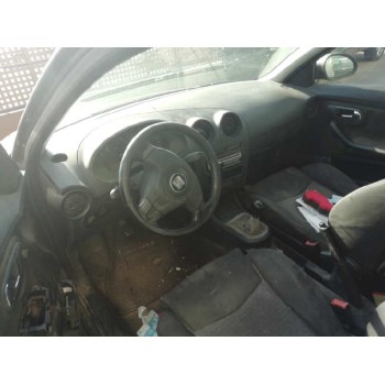 seat ibiza (6l1) del año 2002