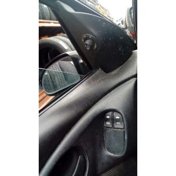 ford focus berlina (cak) del año 2004