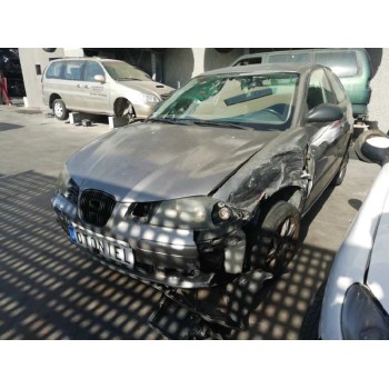 seat ibiza (6l1) del año 2002
