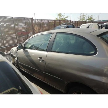 seat ibiza (6l1) del año 2002