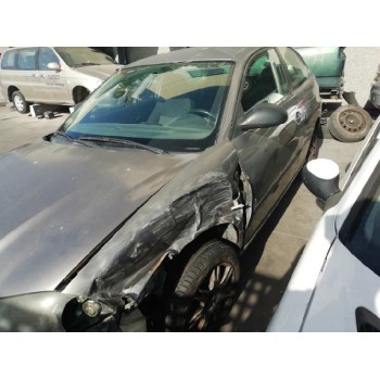 seat ibiza (6l1) del año 2002