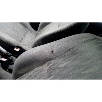 ford focus berlina (cak) del año 2004