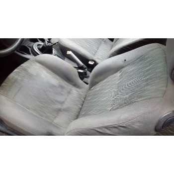 ford focus berlina (cak) del año 2004