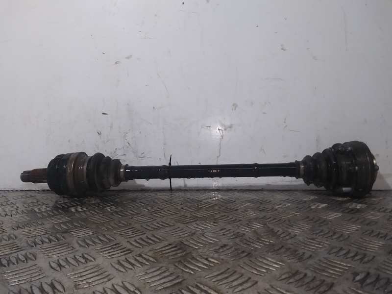 Recambio de transmision trasera derecha para bmw serie 1 berlina (e81/e87) 118d referencia OEM IAM 7533446  