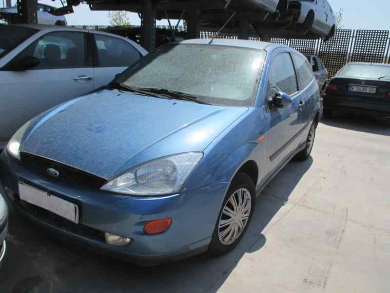 ford focus berlina (cak) del año 2000