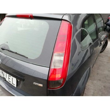 ford fiesta (cbk) del año 2004