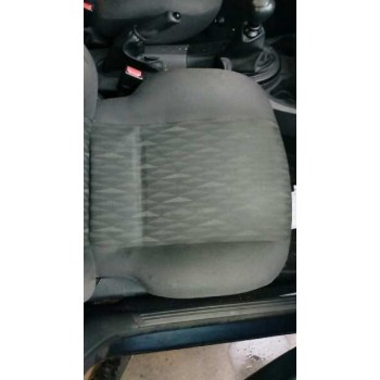 ford focus berlina (cak) del año 2004