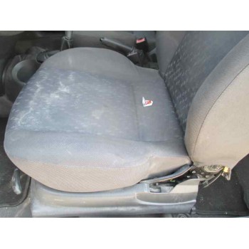 ford focus berlina (cak) del año 2000