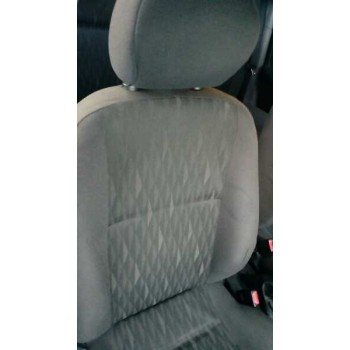 ford focus berlina (cak) del año 2004