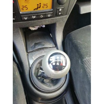 citroën c4 berlina del año 2006