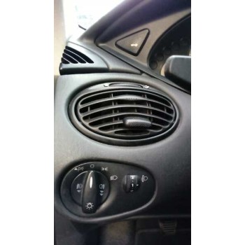 ford focus berlina (cak) del año 2004