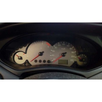 ford focus berlina (cak) del año 2004