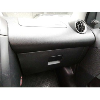 ford fiesta (cbk) del año 2004