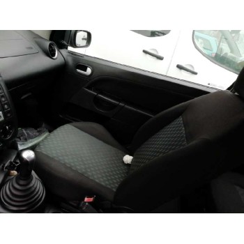 ford fiesta (cbk) del año 2004