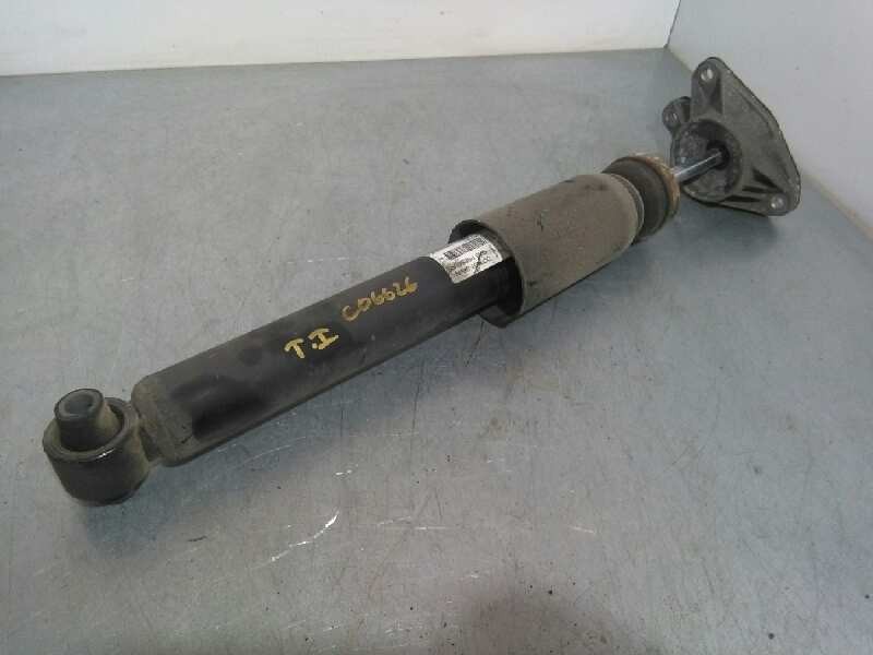 Recambio de amortiguador trasero izquierdo para bmw serie 1 lim. (f21) 116d referencia OEM IAM 686375201  
