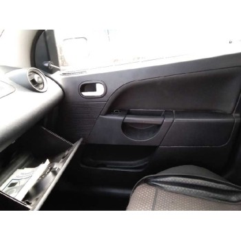 ford fiesta (cbk) del año 2004