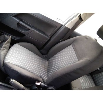 ford fiesta (cbk) del año 2004