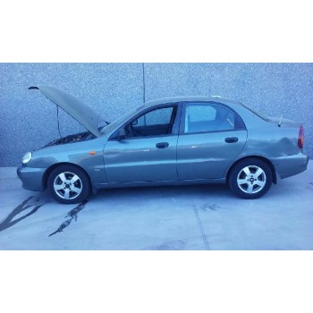 daewoo lanos del año 2001