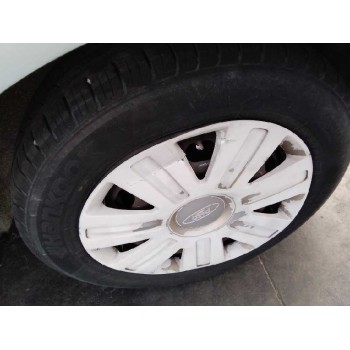 ford fiesta (cbk) del año 2004