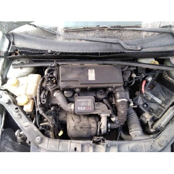 ford fiesta (cbk) del año 2004