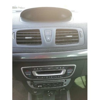 renault megane iii berlina 5 p del año 2015