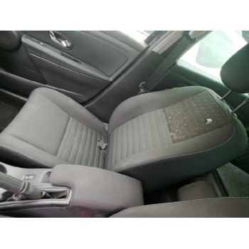 renault megane iii berlina 5 p del año 2015