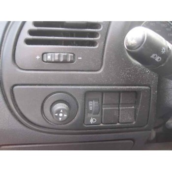 citroën xsara berlina del año 2003