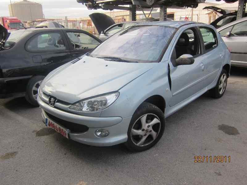 peugeot 206 berlina del año 2002