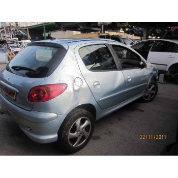 peugeot 206 berlina del año 2002