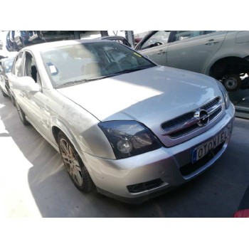 opel vectra c berlina del año 2004