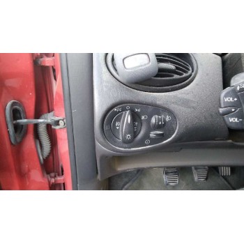 ford focus berlina (cak) del año 2002