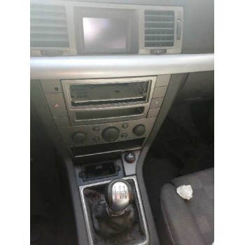 opel vectra c berlina del año 2004