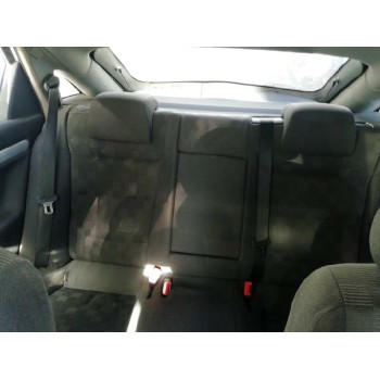 opel vectra c berlina del año 2004