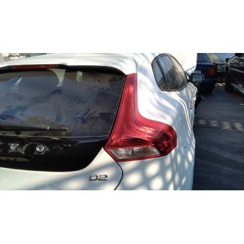 volvo v40 del año 2017